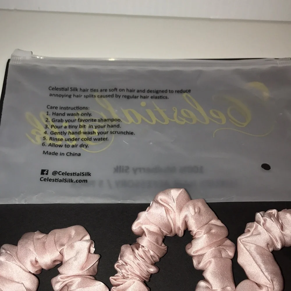 Celestial silk 100%mulberry silk set of three hair scrunchies NEW
